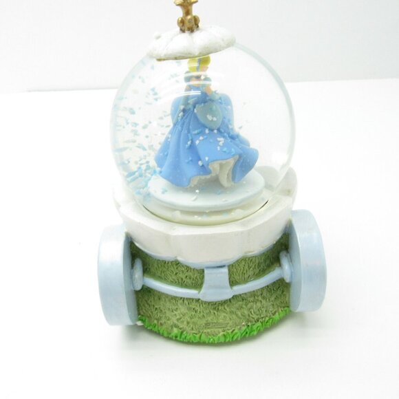 Disney Princess Musical Motion Waterball Cinderella With Coach Bottom Box KCare - Picture 5 of 10